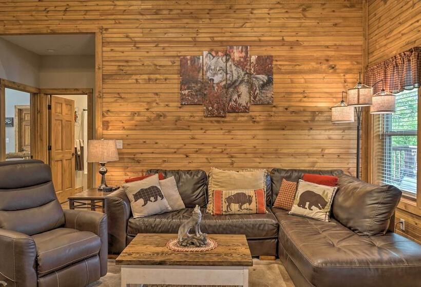 Branson West Cabin W/ Pool Access & Golfing