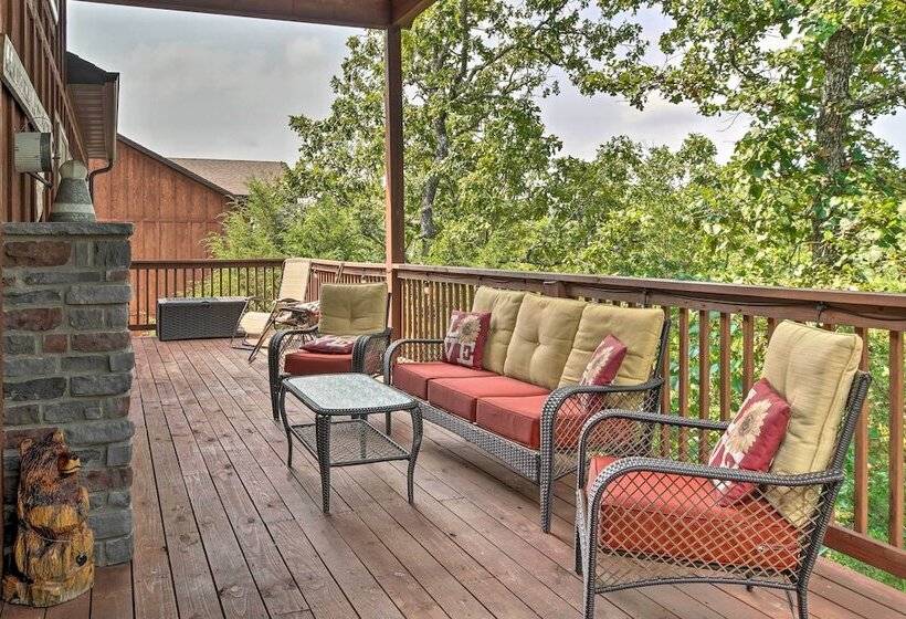 Branson West Cabin W/ Pool Access & Golfing