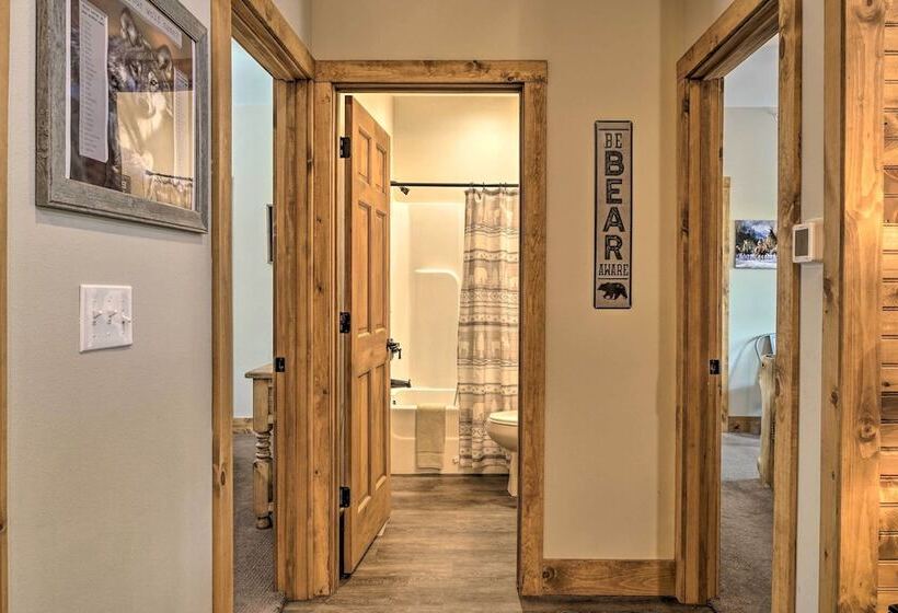 Branson West Cabin W/ Pool Access & Golfing