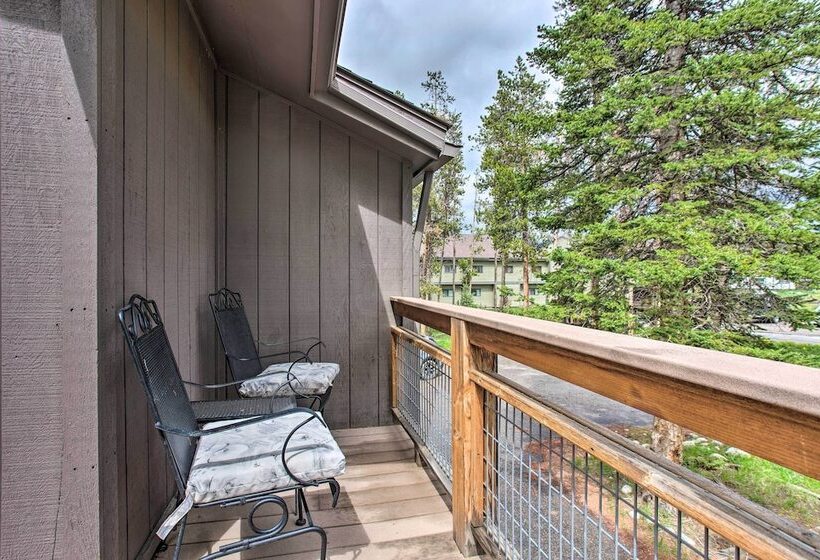 Sprawling Fraser Cabin W/ Private Hot Tub & Deck!