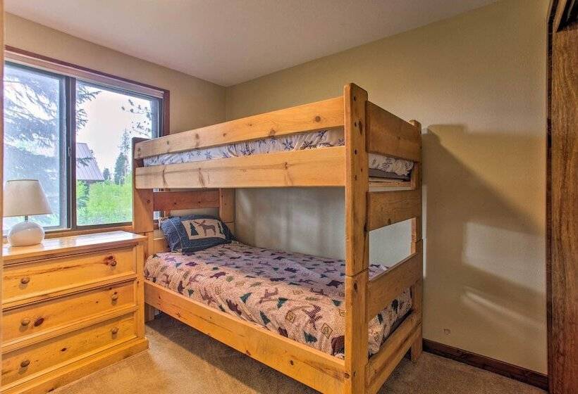 Sprawling Fraser Cabin W/ Private Hot Tub & Deck!