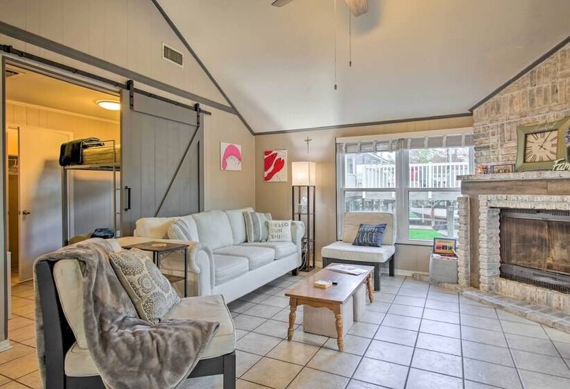 Springfield Riverfront Cabin W/ Boat Dock!