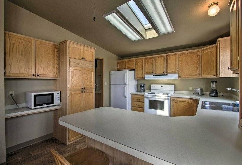 Stunning & Quiet Helena Home W/ Covered Porch