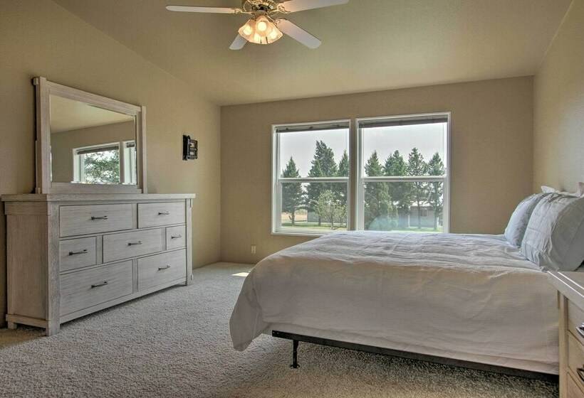 Stunning & Quiet Helena Home W/ Covered Porch