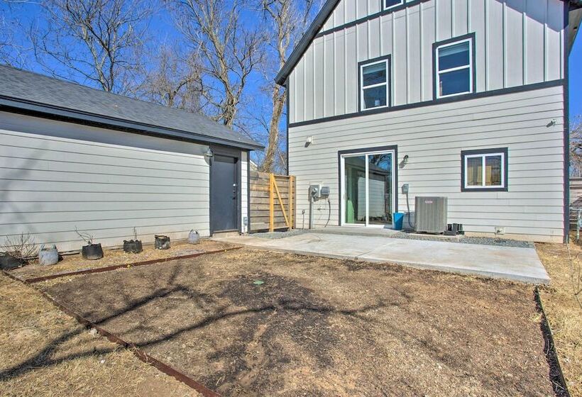 Stylish Okc Farmhouse W/ Garden   Close To Ou