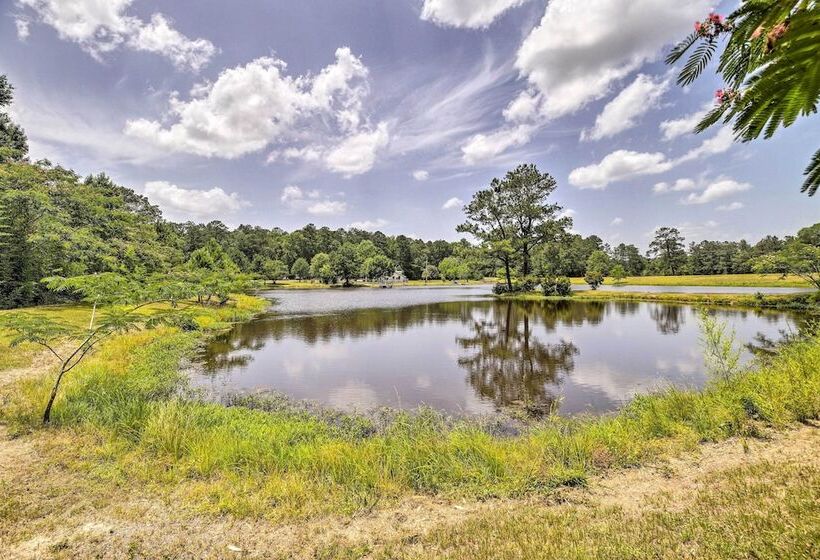 Stylish Woodville Cabin: Fishing Dock Access!