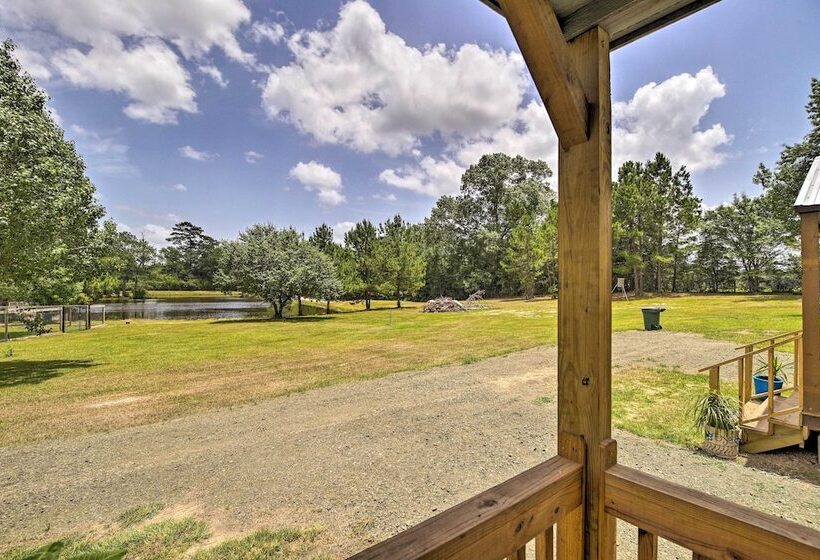 Stylish Woodville Cabin: Fishing Dock Access!