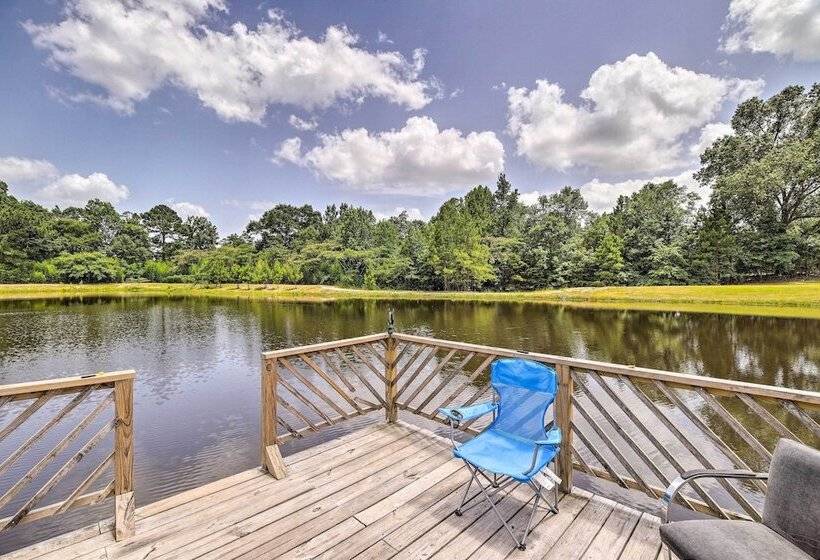 Stylish Woodville Cabin: Fishing Dock Access!