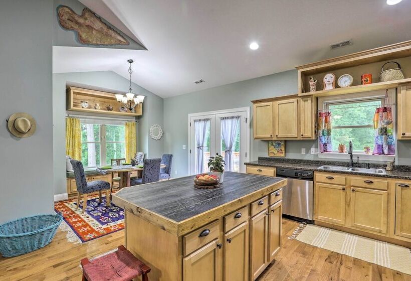 The Bowen Arrow Lovely Home In Asheville!