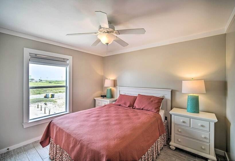 Sunny Gulf Shores Haven, 3 Mi To Fort Morgan!