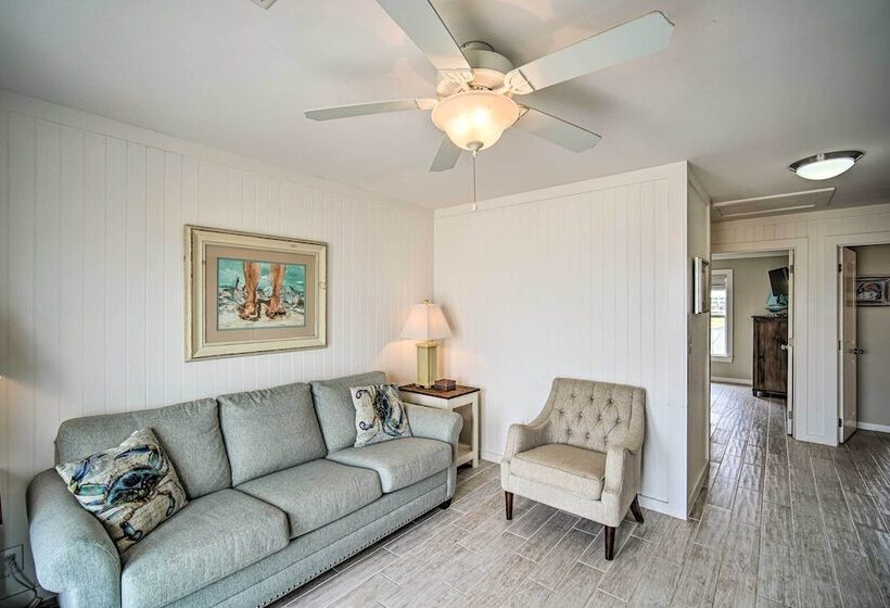 Sunny Gulf Shores Haven, 3 Mi To Fort Morgan!