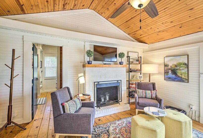 Sunny Hill Cottage Dry Ridge Escape W/ Deck!