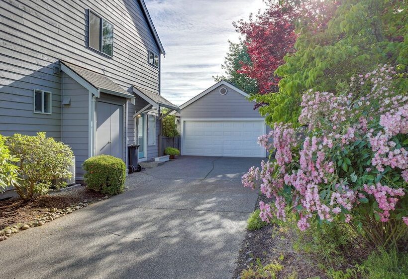 Tacoma Home W/ Garden + Pond ~ 3 Mi To Beach!