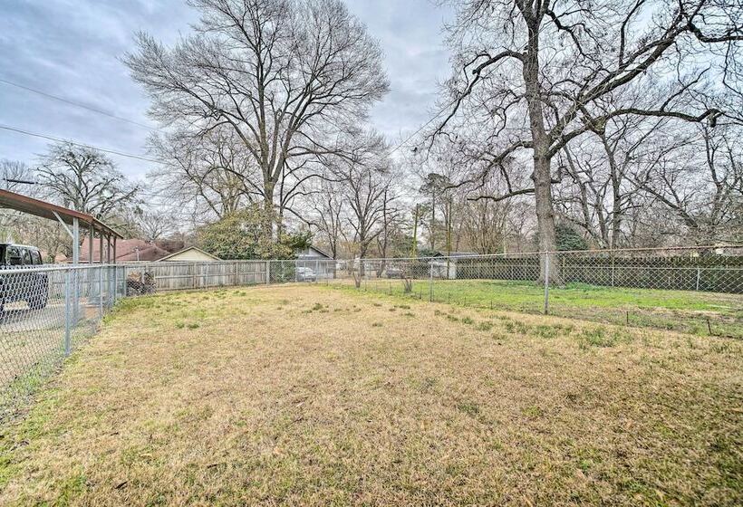 Texarkana Pet Friendly Pad W/ Fenced Backyard