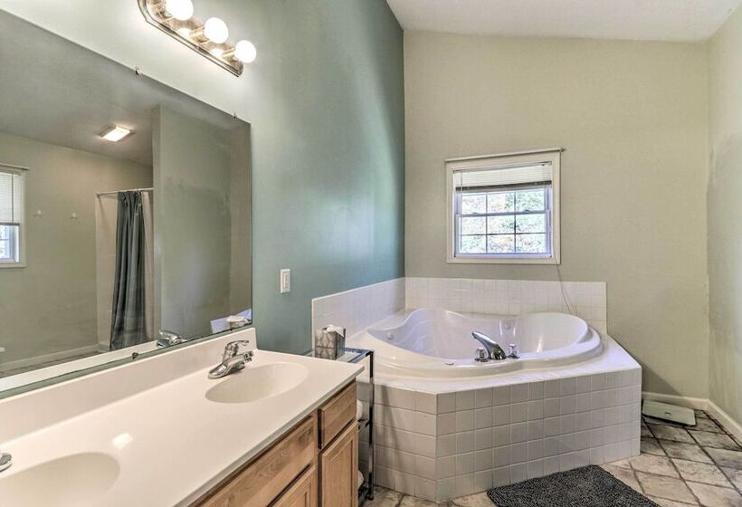 The Toasted Marshmallow  Mt Jackson Retreat!