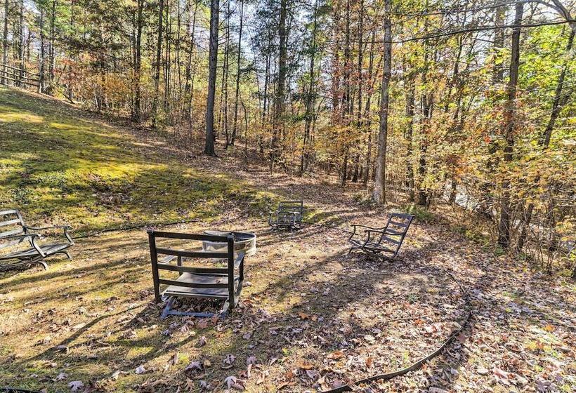 The Toasted Marshmallow  Mt Jackson Retreat!