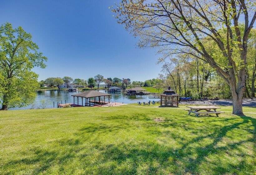 The View   Waterfront Lake Anna Home W/ Dock!