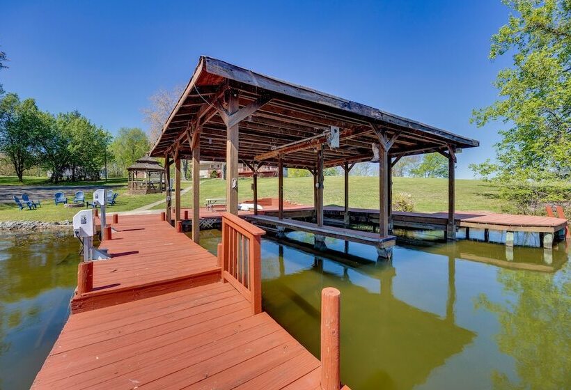 The View   Waterfront Lake Anna Home W/ Dock!