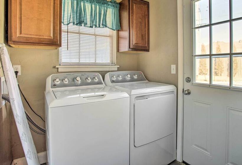 The Village Home W/ Pool, 12 Mi To Okc!