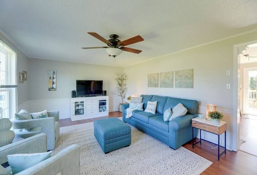 The Willowberry House  With Deck & Grill!