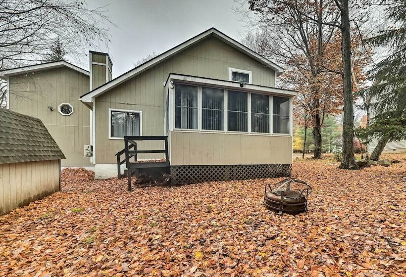 Game Room & Fire Pit: Tobyhanna Family Home