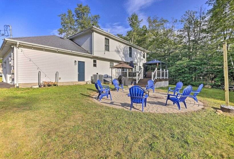 Hot Tub & Fire Pit: Family Home In Tobyhanna