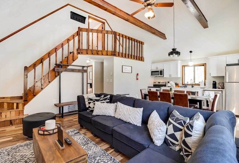 Tobyhanna Vacation Home W/ Community Pool Access