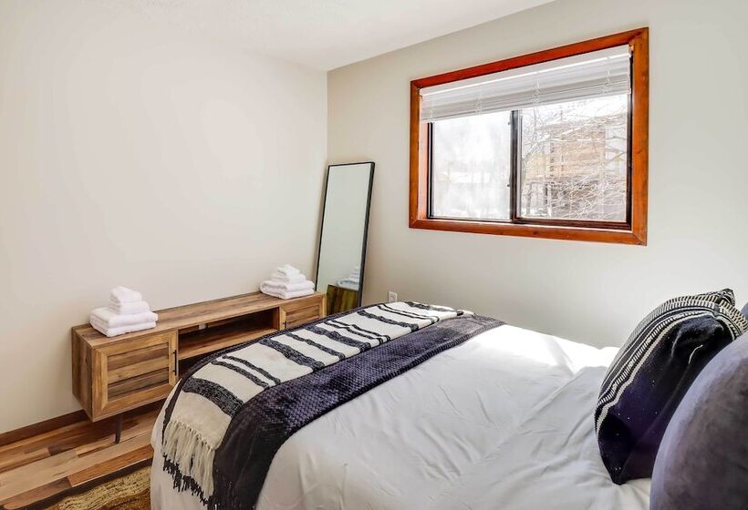 Tobyhanna Vacation Home W/ Community Pool Access