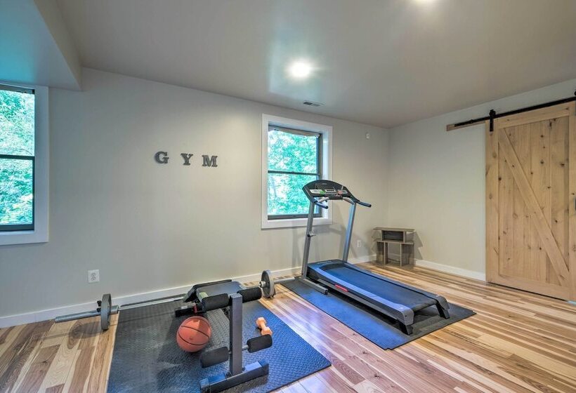 Tranquil Port Republic Home W/ Water Views!