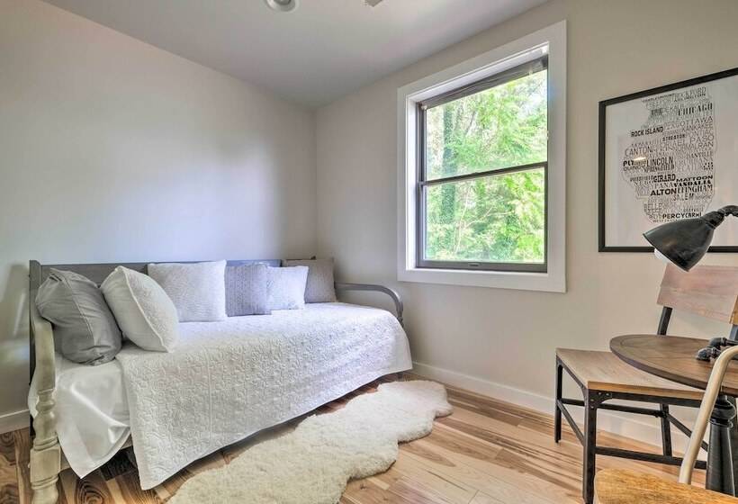 Tranquil Port Republic Home W/ Water Views!