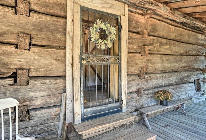 Unique Loft Cabin: Fire Pit & Fishing Access!