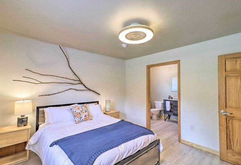 Unit < 11 Mi To Alma Performing Arts Center!