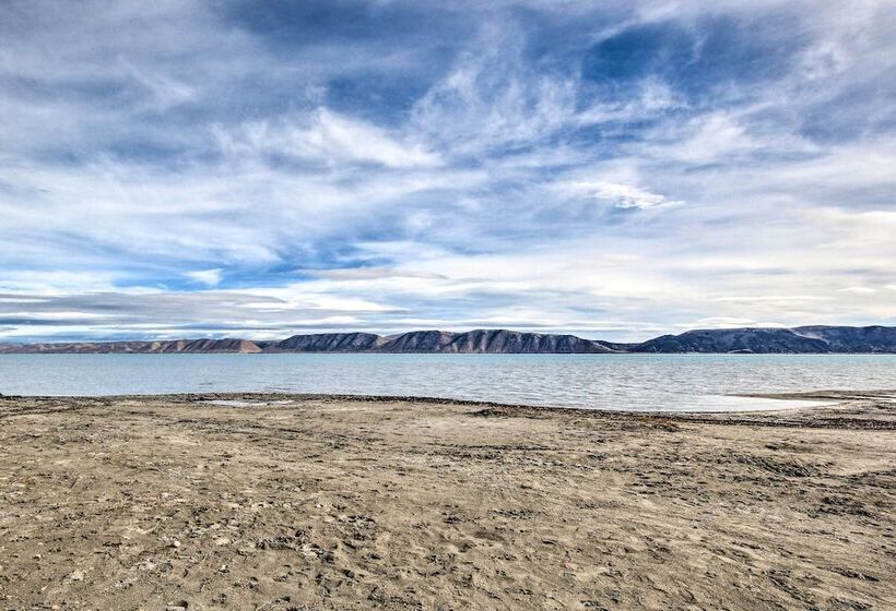 Updated Cabin W/ Views ~ 1 Mi To Bear Lake!