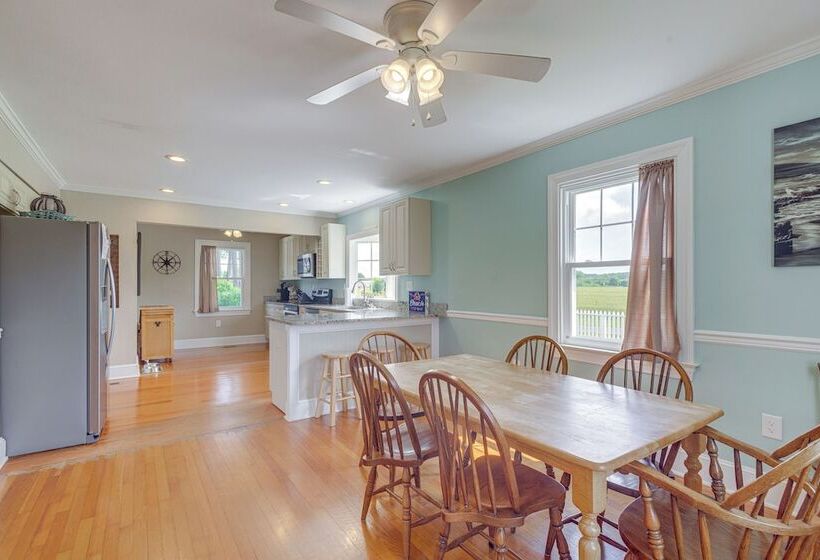Updated Cape Charles Home ~ 2 Mi To Beachfront!