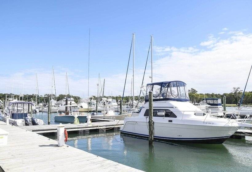 Updated Cape Charles Home ~ 2 Mi To Beachfront!