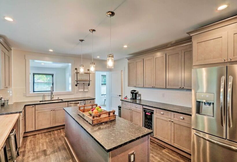 Updated Downtown Red Bank Home 5 Mi To Beach!