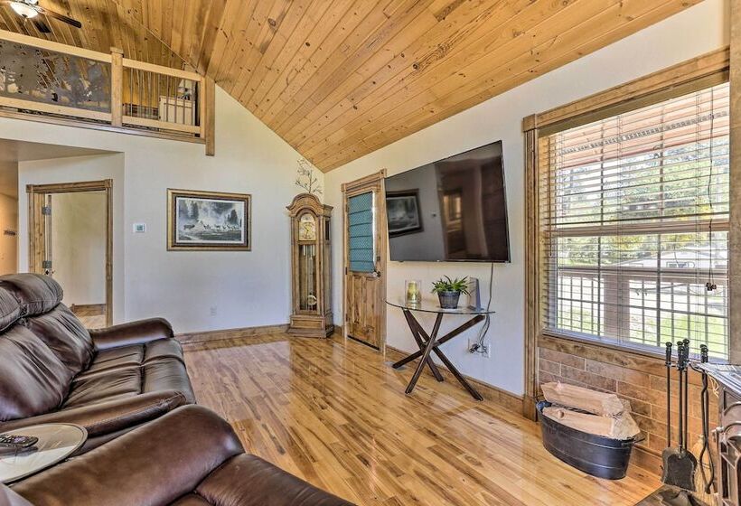 Updated Garden Valley Home W/ Fire Pit & Game Room