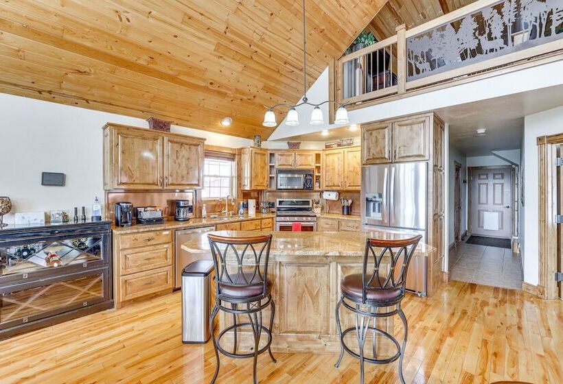 Updated Garden Valley Home W/ Fire Pit & Game Room