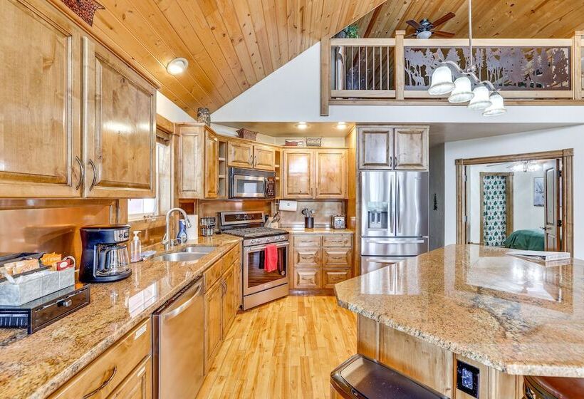 Updated Garden Valley Home W/ Fire Pit & Game Room