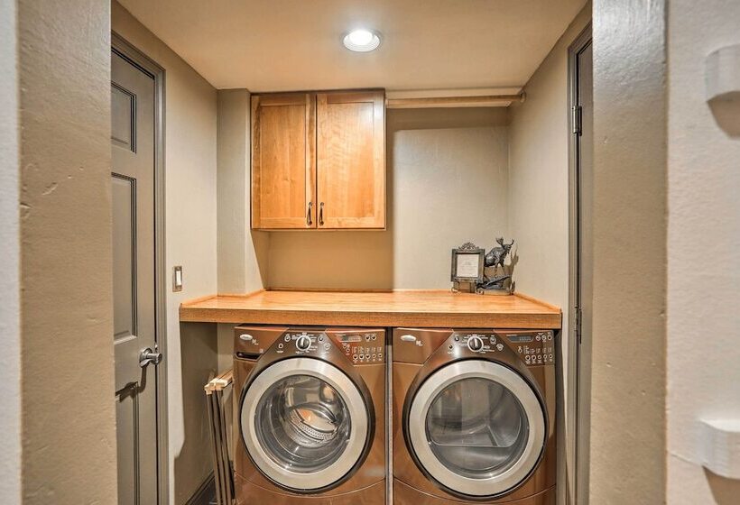 Modern Home W/ Patio: 3 Mi To Beaver Creek Resort!