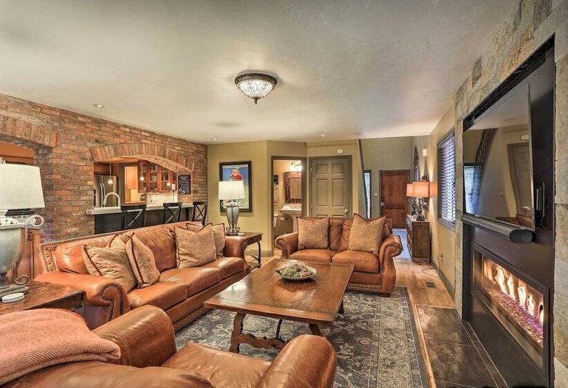 Modern Home W/ Patio: 3 Mi To Beaver Creek Resort!