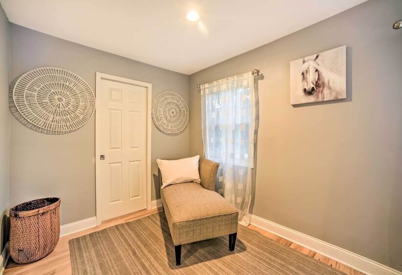 Updated Home W/ Pool + Deck ~ 2 Mi To Dtwn!