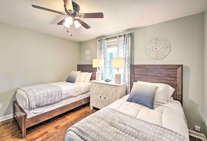 6 Mi To Nat L Park: Pet Friendly Hot Springs Home