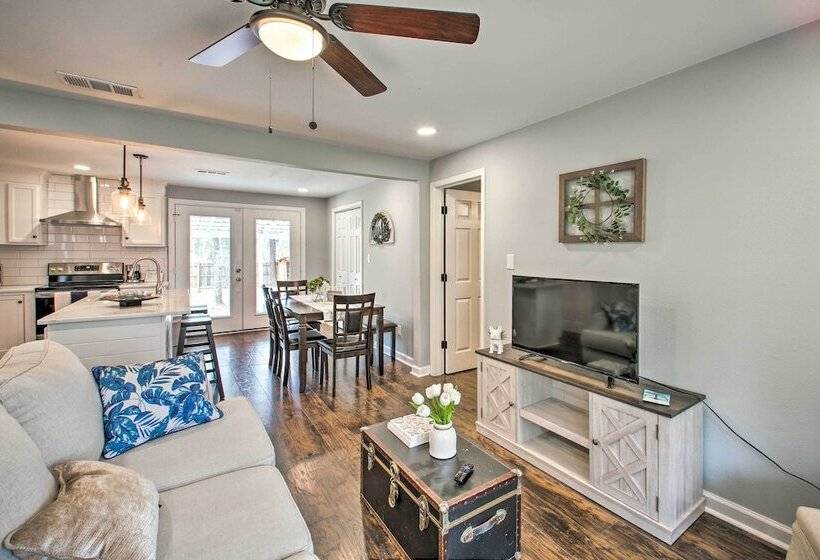 6 Mi To Nat L Park: Pet Friendly Hot Springs Home