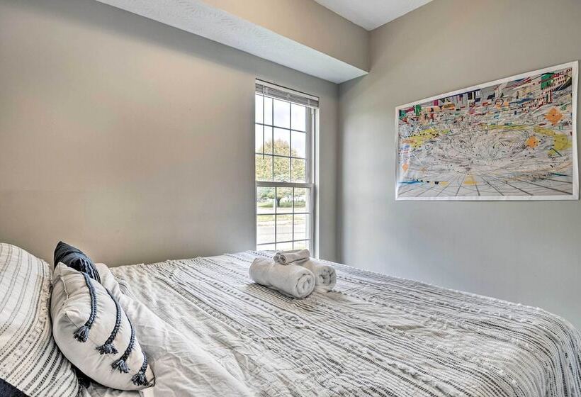 Updated Indianapolis Home Near White River!