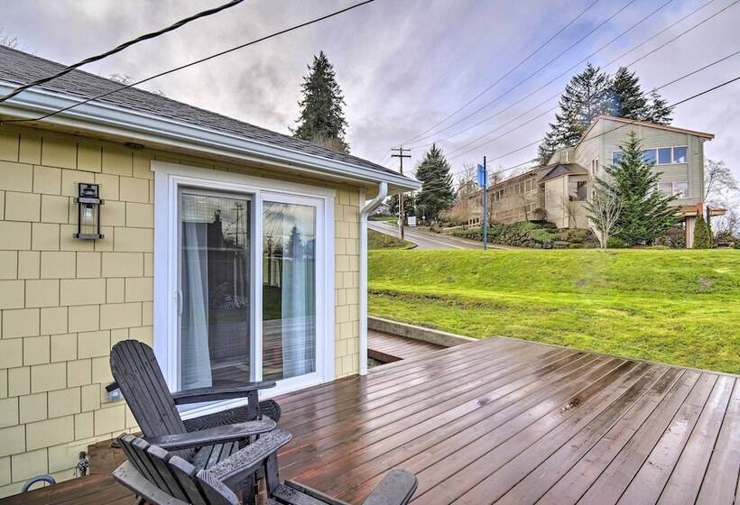 Updated Port Orchard Home, Walk To Waterfront