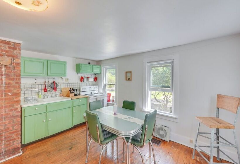 Updated/pet Friendly Cabin By Hikes And Woodstock!