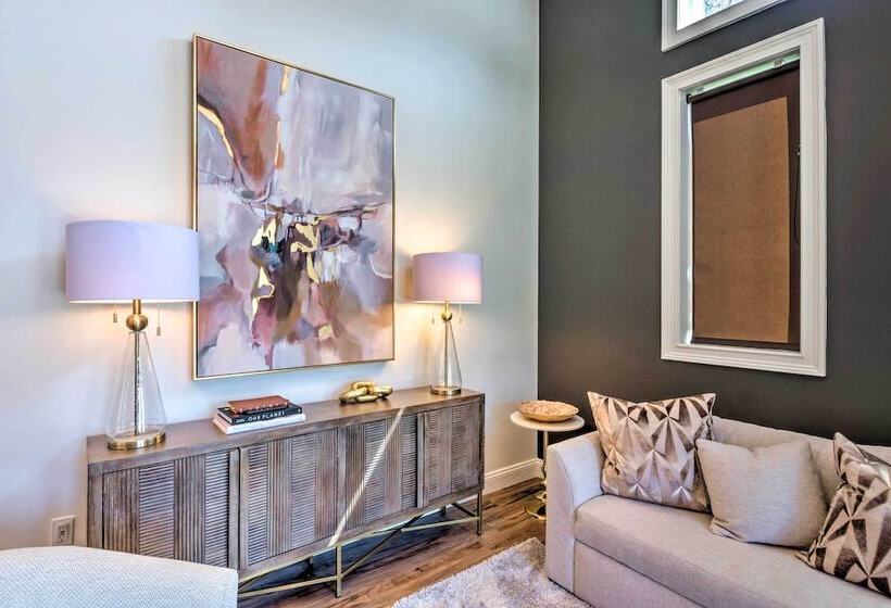 Upscale & Quiet Paducah Retreat On 15 Acres!