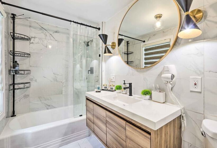 Upscale Waterbury Retreat W/ Indoor Hot Tub!