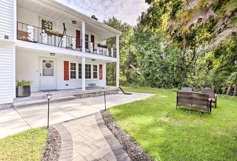 Upscale Waterbury Retreat W/ Indoor Hot Tub!